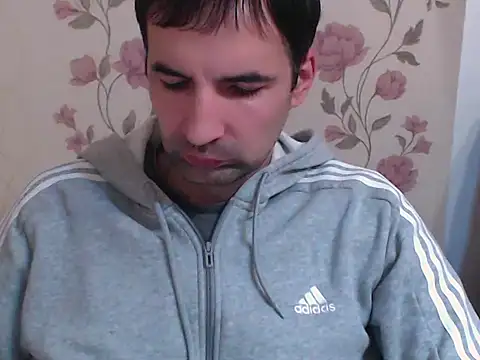 Leo 1617 online show from February 19, 6:05 pm