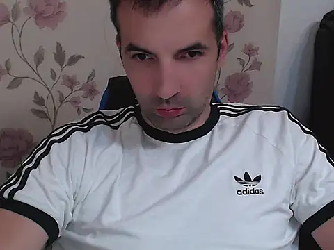 Snapshot of Leo_1617 chatting on July 17, 2:14 pm Leo 1617 online show from July 17, 2:14 pm