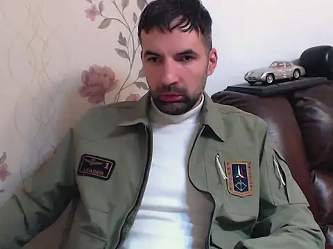 Leo 1617 online show from March 25, 6:29 pm