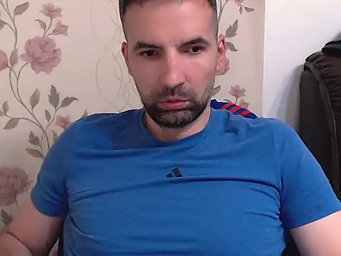 Snapshot of Leo_1617 chatting on May 23, 1:54 pm Leo 1617 online show from May 23, 1:54 pm