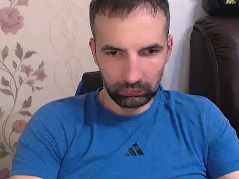 Snapshot of Leo_1617 chatting on June 30, 1:44 pm Leo 1617 online show from June 30, 1:44 pm