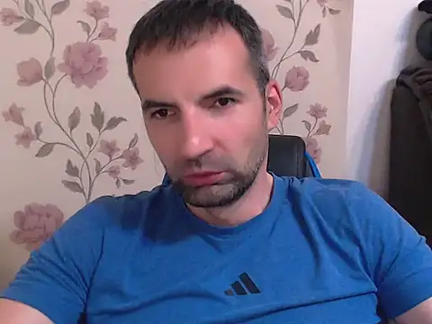 Snapshot of Leo_1617 chatting on July 8, 3:56 pm Leo 1617 online show from July 8, 3:56 pm