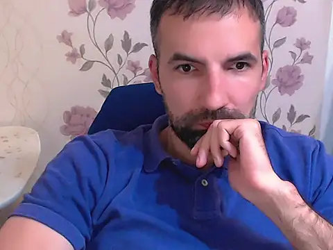 Snapshot of Leo_1617 chatting on May 30, 8:58 pm Leo 1617 online show from May 30, 8:58 pm
