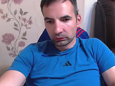 Snapshot of Leo_1617 chatting on June 3, 6:45 pm Leo 1617 online show from June 3, 6:45 pm