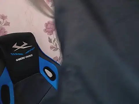 Leo 1617 online show from October 24, 3:00 pm