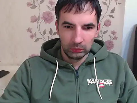 Leo 1617 online show from February 8, 8:50 pm