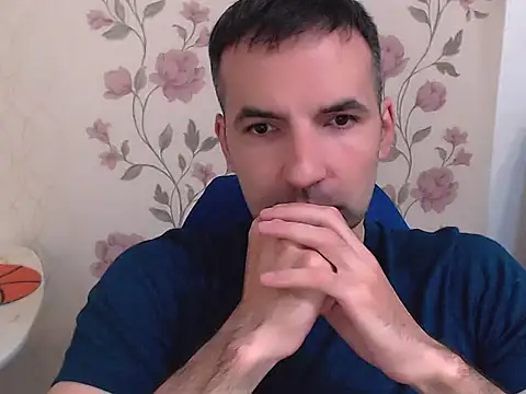 Snapshot of Leo_1617 chatting on May 12, 9:04 am Leo 1617 online show from May 12, 9:04 am