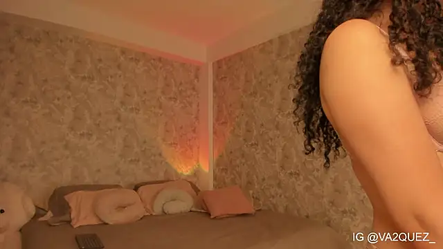 Heyloreley online show from February 21, 3:08 am