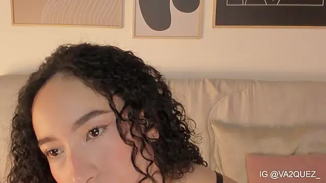 Heyloreley online show from February 18, 2:31 am