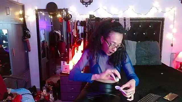 SamaraMartinez online show from January 19, 11:25 am