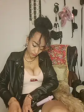SamaraMartinez online show from April 24, 2:30 pm