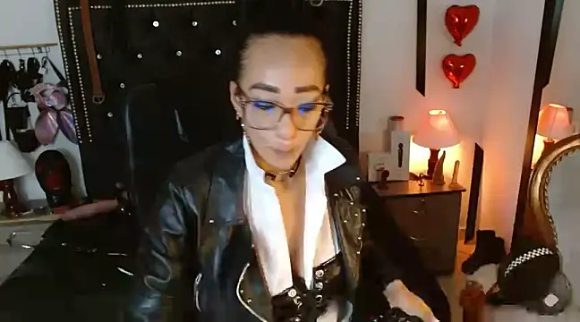 Snapshot of SamaraMartinez chatting on March 13, 12:56 pm SamaraMartinez online show from March 13, 12:56 pm