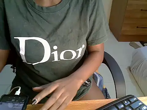 Caryyyl online show from March 5, 9:50 am