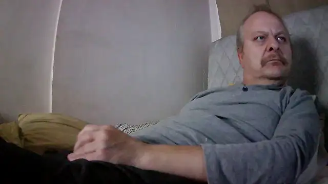 amylrmm1903 online show from November 19, 2:28 pm