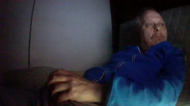 amylrmm1903 online show from May 4, 9:28 pm