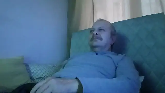 amylrmm1903 online show from November 11, 12:44 pm