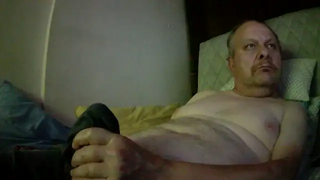 amylrmm1903 online show from June 24, 8:50 pm