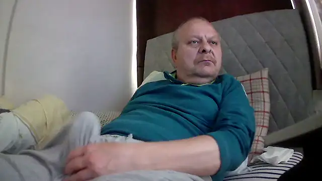 amylrmm1903 online show from May 17, 11:54 am