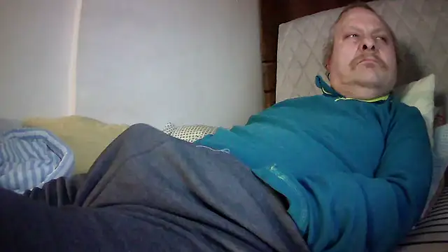 amylrmm1903 online show from February 8, 4:05 pm