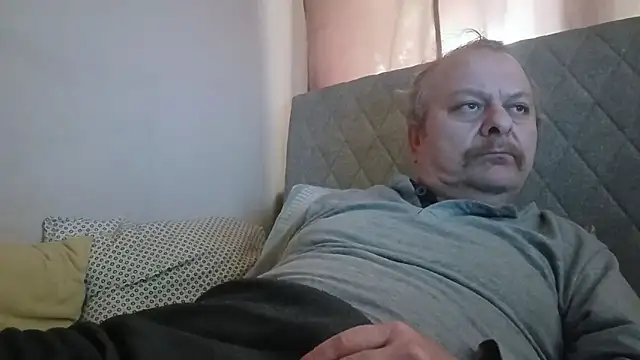 amylrmm1903 online show from October 29, 12:04 pm