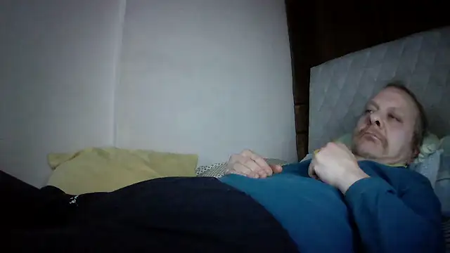 amylrmm1903 online show from February 10, 7:35 pm