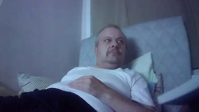 amylrmm1903 online show from September 18, 9:29 pm