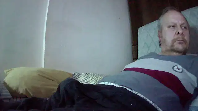 amylrmm1903 online show from March 10, 8:13 pm