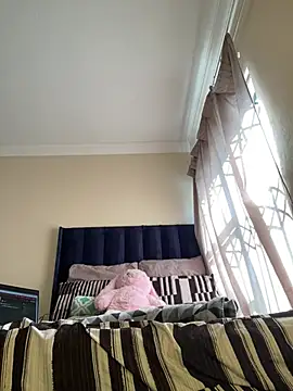 NickyBabes online show from April 2, 7:48 am