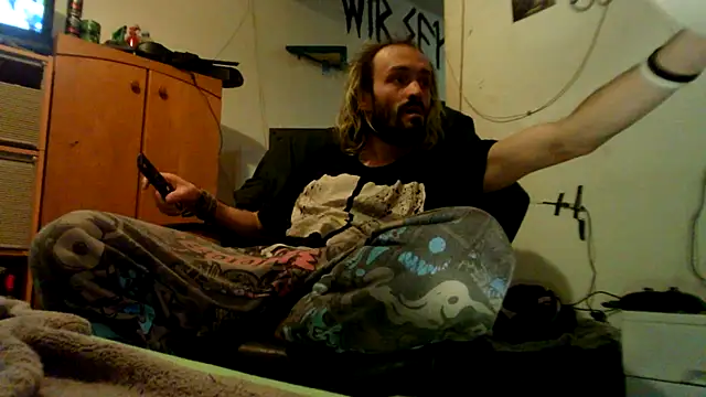 harterdome online show from December 3, 10:42 pm