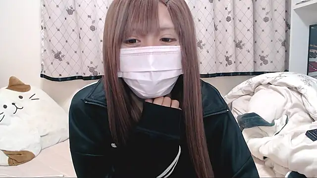  hiyor  online show from March 15, 7:10 pm