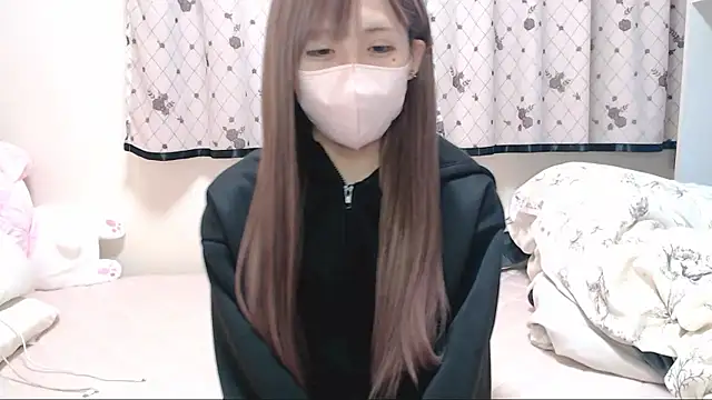  hiyor  online show from November 13, 4:00 pm