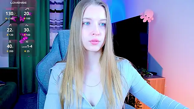 CuteMousee online show from April 26, 6:32 am