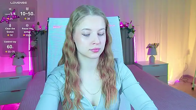 CuteMousee online show from April 23, 7:26 am