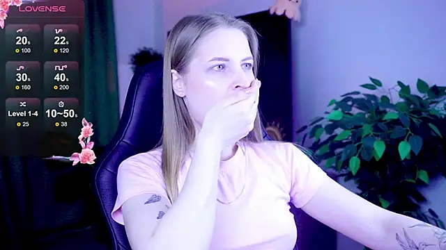 CuteMousee online show from November 7, 6:40 am