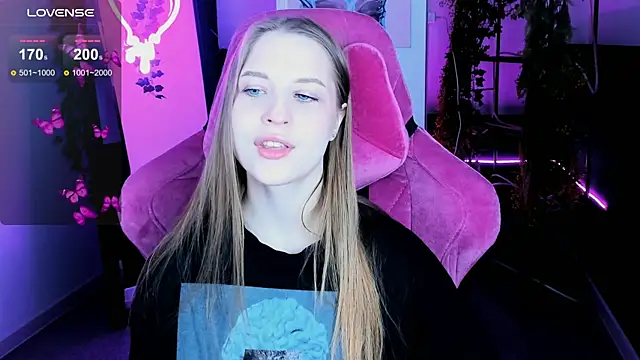 CuteMousee online show from October 8, 5:31 am