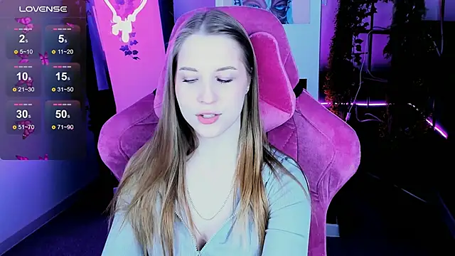 CuteMousee online show from October 6, 5:19 am