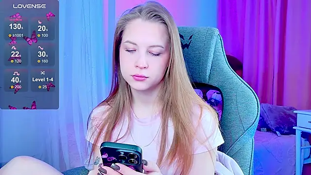 CuteMousee online show from February 26, 6:02 am