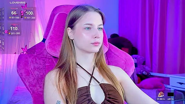 CuteMousee online show from September 26, 5:47 am