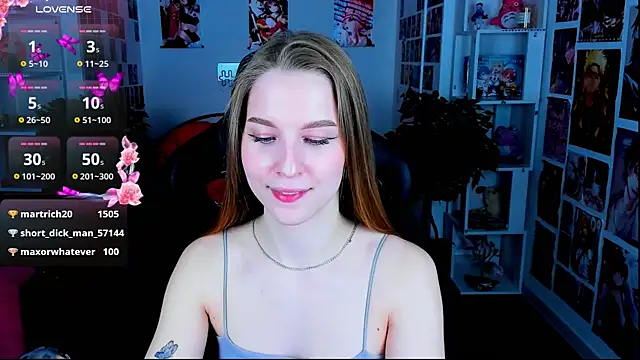 CuteMousee online show from February 19, 6:00 pm