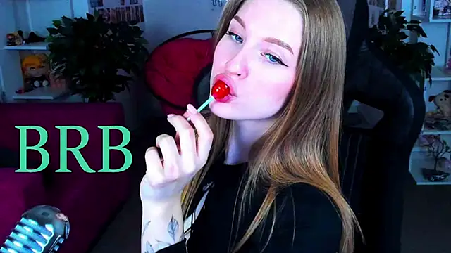 CuteMousee online show from February 23, 8:15 am