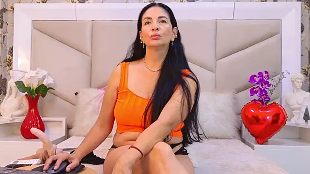 AlizonMoreti online show from March 21, 1:04 pm