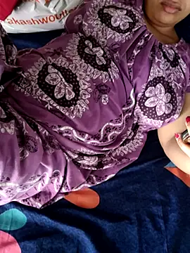 Priya-bhabi012 online show from March 11, 3:22 am