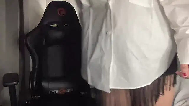 Snapshot of Wild_Fantasy_7 chatting on February 5, 7:53 pm Wild Fantasy 7 online show from February 5, 7:53 pm