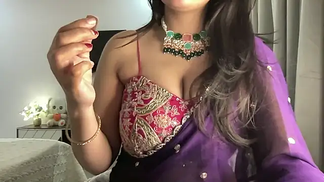 Snapshot of Wild_Fantasy_7 chatting on October 22, 8:52 pm Wild Fantasy 7 online show from October 22, 8:52 pm