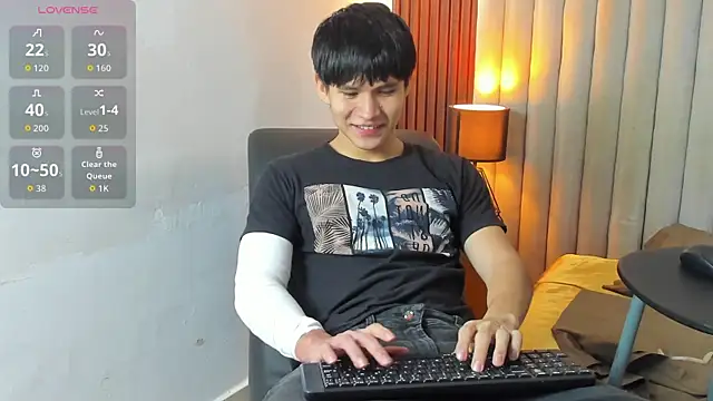 Snapshot of Ryo_kush chatting on December 21, 3:41 am Ryo kush online show from December 21, 3:41 am