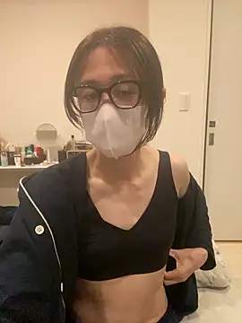 mel  mel online show from March 29, 1:24 pm
