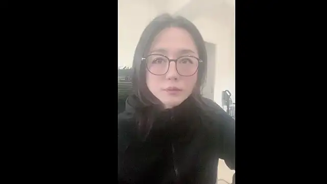 mel  mel online show from November 14, 5:00 am