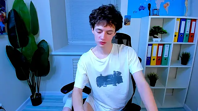 LukeSweet online show from January 19, 11:14 am