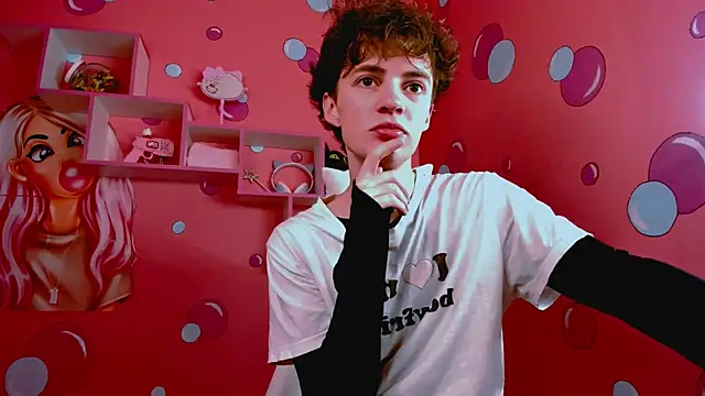 LukeSweet online show from December 4, 11:09 am