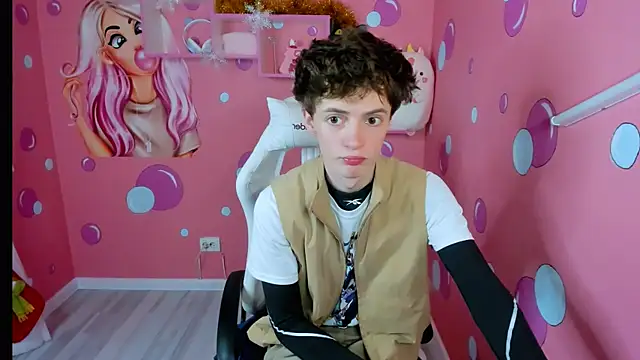 LukeSweet online show from January 9, 10:55 am